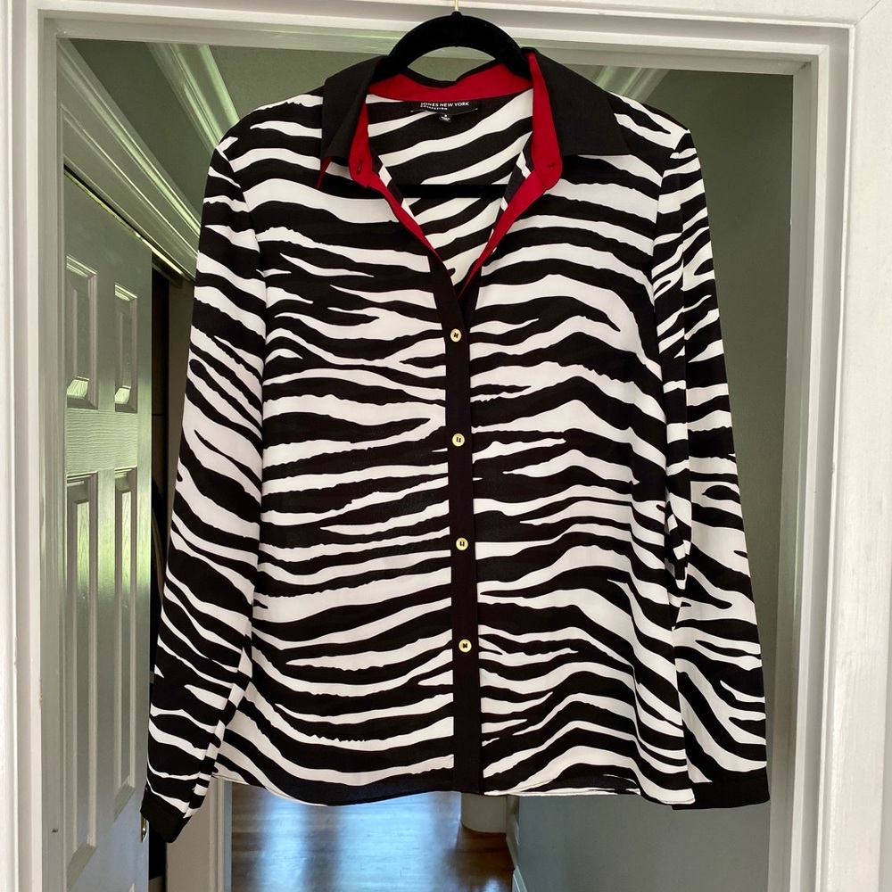 Jones New York animal print blouse